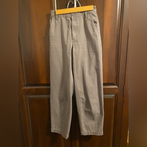 Aritzia jaden pant colour: gd turner taupe size: 00 - Picture 3 of 4